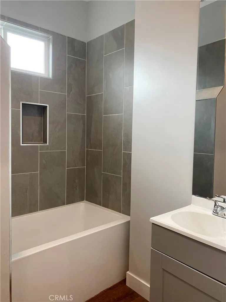 300 E Alhambra Road A, Alhambra, California 91801 home-pic-14